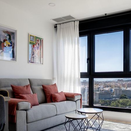 Urban Sky Apartment Malaga Exterior photo