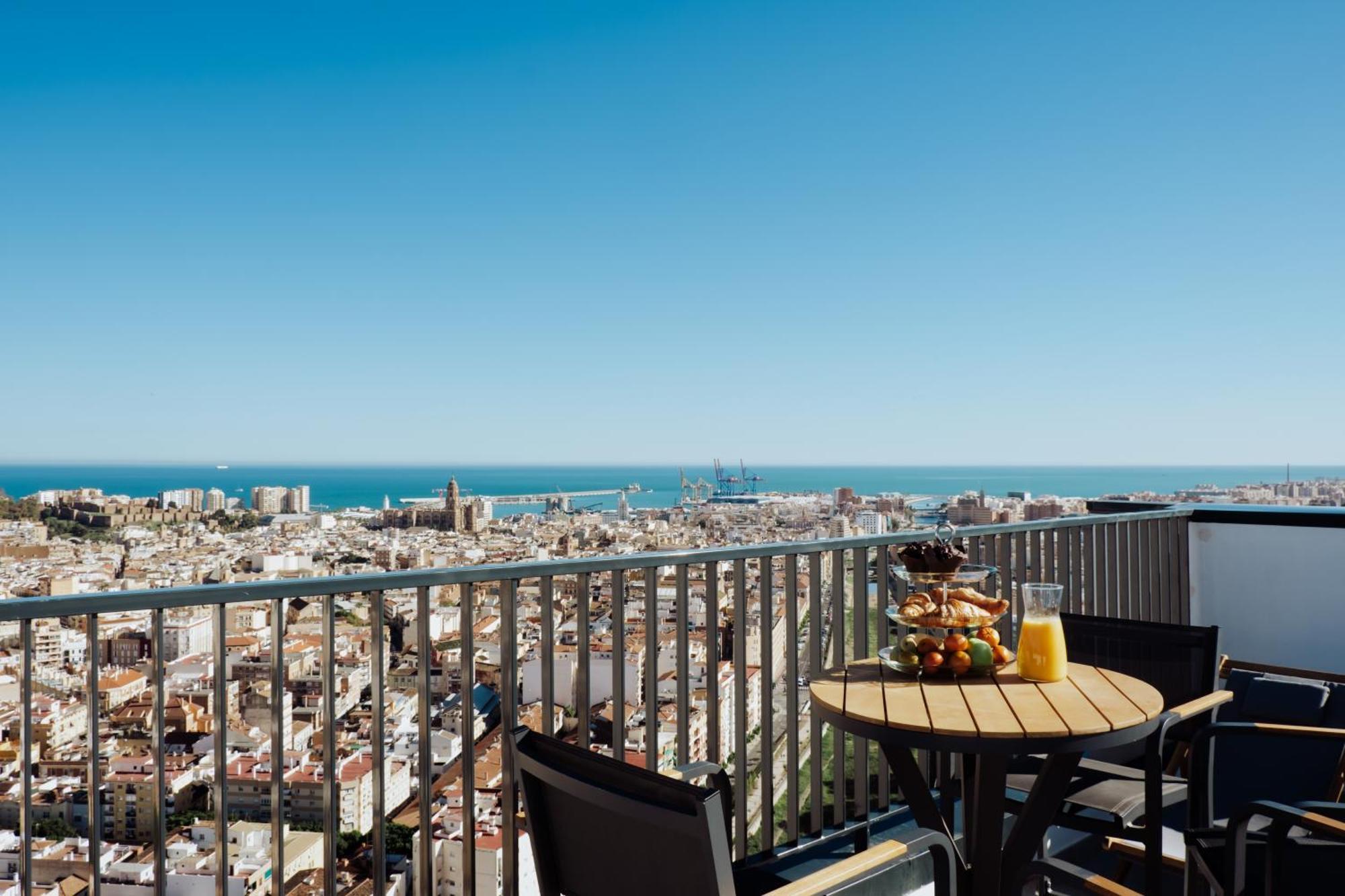 Urban Sky Apartment Malaga Exterior photo