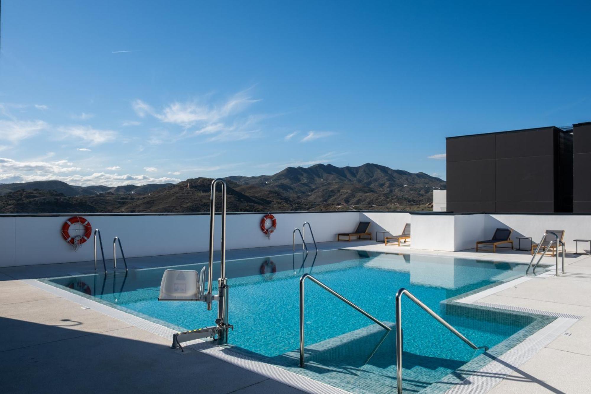 Urban Sky Apartment Malaga Exterior photo
